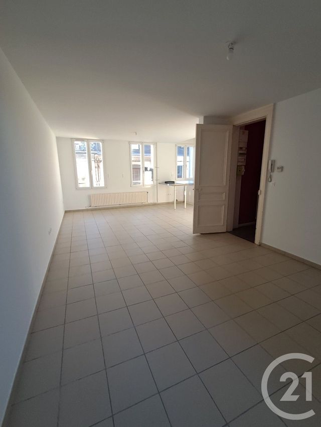 Appartement Duplex à louer - 4 pièces - 93 m2 - Calais - 62 - NORD-PAS-DE-CALAIS