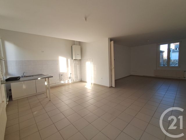 Appartement Duplex à louer - 4 pièces - 93 m2 - Calais - 62 - NORD-PAS-DE-CALAIS