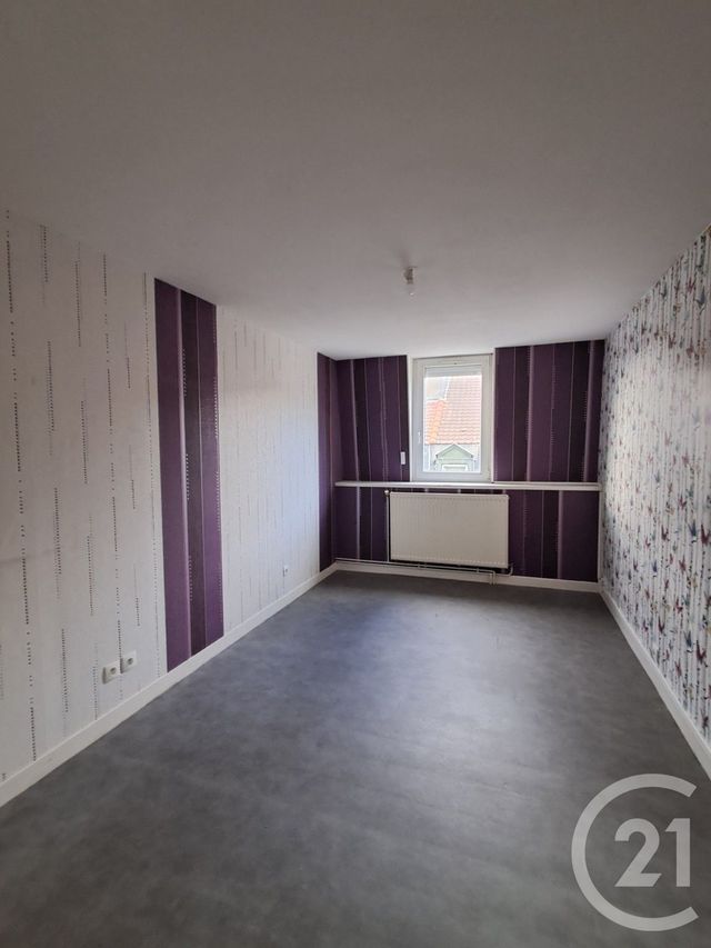 Appartement Duplex à louer - 4 pièces - 93 m2 - Calais - 62 - NORD-PAS-DE-CALAIS