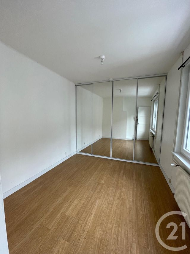 Appartement F4 &agrave; louer - 5 pi&egrave;ces - 93 m2 - Calais - 62 - NORD-PAS-DE-CALAIS
