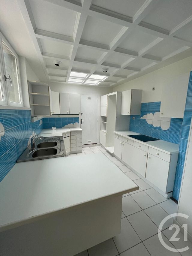 Appartement F4 &agrave; louer - 5 pi&egrave;ces - 93 m2 - Calais - 62 - NORD-PAS-DE-CALAIS