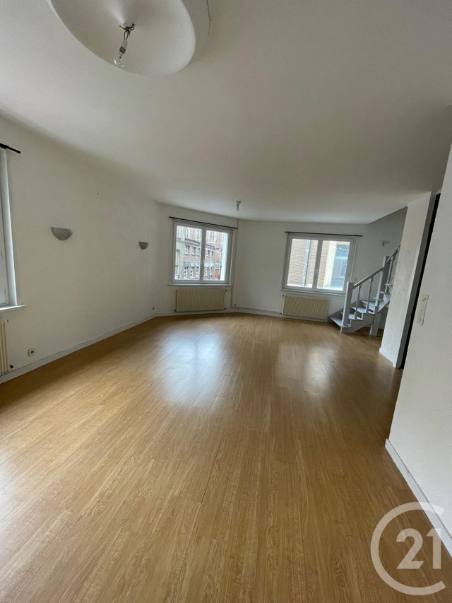 Appartement F4 &agrave; louer - 5 pi&egrave;ces - 93 m2 - Calais - 62 - NORD-PAS-DE-CALAIS