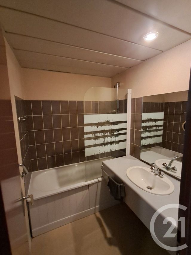 Appartement Studio &agrave; louer - 1 pi&egrave;ce - 20 m2 - Calais - 62 - NORD-PAS-DE-CALAIS