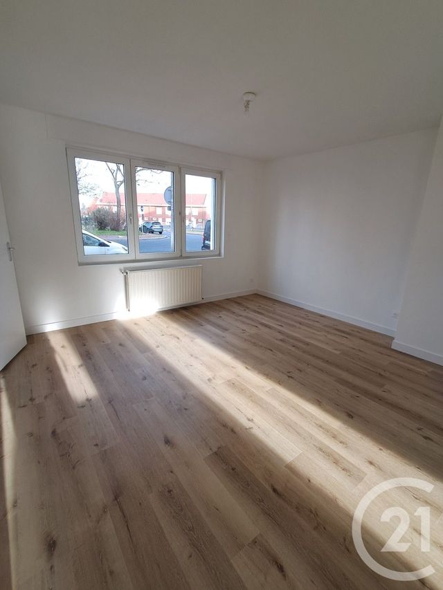 Appartement à louer - 2 pièces - 38,92 m2 - Calais - 62 - NORD-PAS-DE-CALAIS
