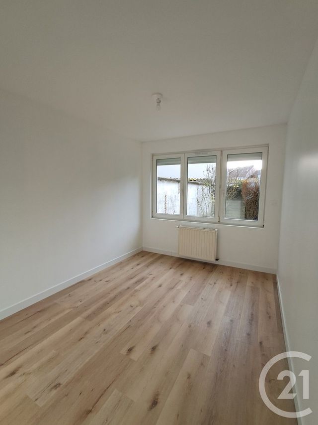 Appartement à louer - 2 pièces - 38,92 m2 - Calais - 62 - NORD-PAS-DE-CALAIS