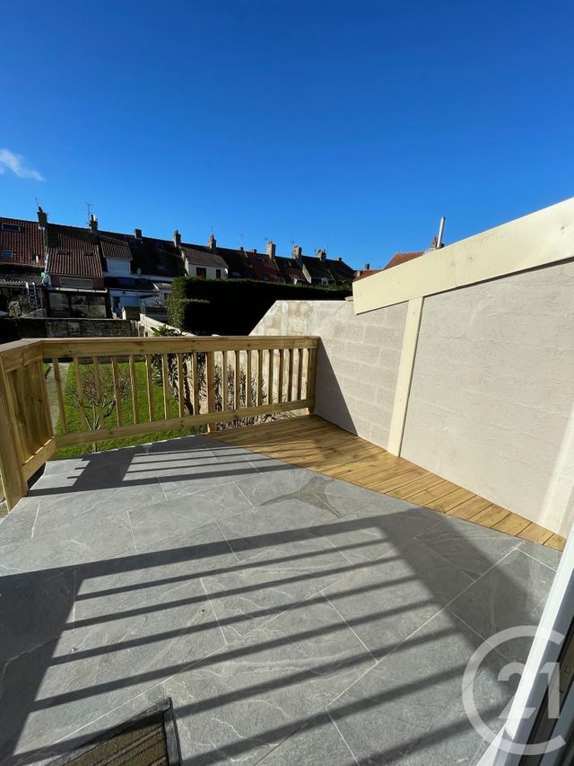 Maison &agrave; louer - 4 pi&egrave;ces - 76,36 m2 - Calais - 62 - NORD-PAS-DE-CALAIS