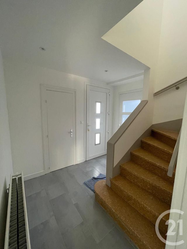 Maison &agrave; louer - 4 pi&egrave;ces - 76,36 m2 - Calais - 62 - NORD-PAS-DE-CALAIS