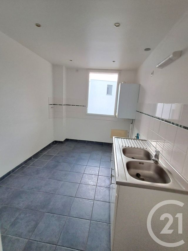 Appartement F2 &agrave; louer - 2 pi&egrave;ces - 61 m2 - Calais - 62 - NORD-PAS-DE-CALAIS
