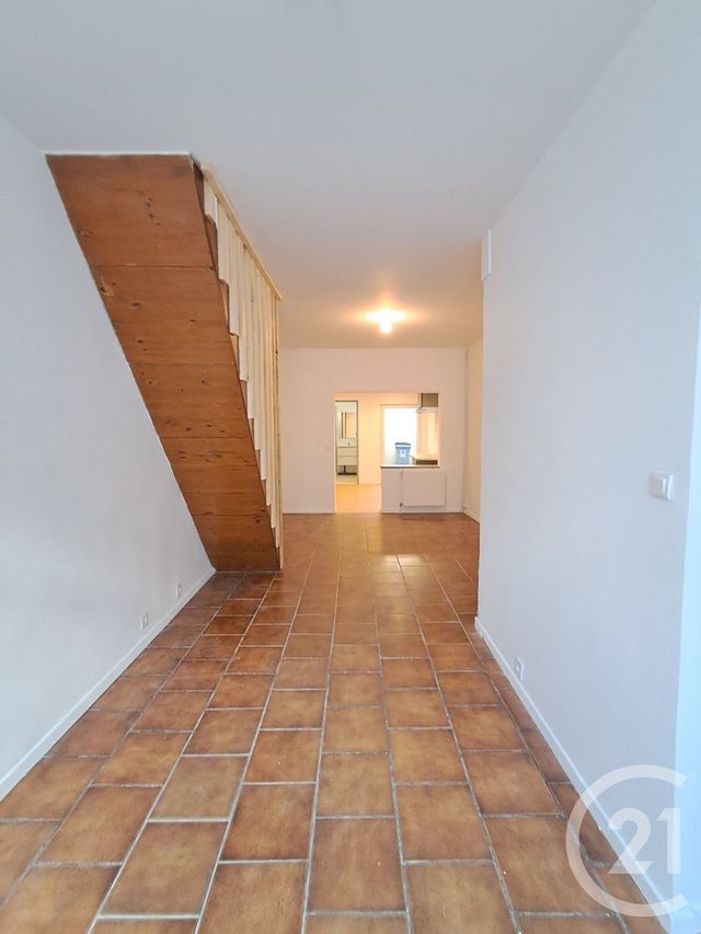 Maison &agrave; louer - 3 pi&egrave;ces - 70,06 m2 - Calais - 62 - NORD-PAS-DE-CALAIS