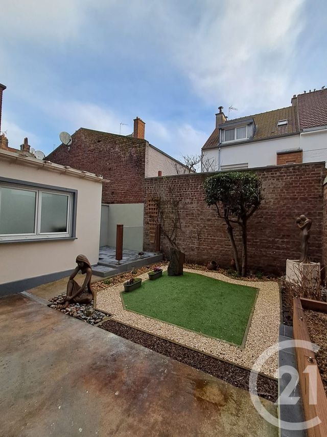 Maison &agrave; louer - 5 pi&egrave;ces - 153,23 m2 - Calais - 62 - NORD-PAS-DE-CALAIS