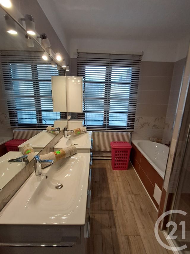 Maison &agrave; louer - 5 pi&egrave;ces - 153,23 m2 - Calais - 62 - NORD-PAS-DE-CALAIS