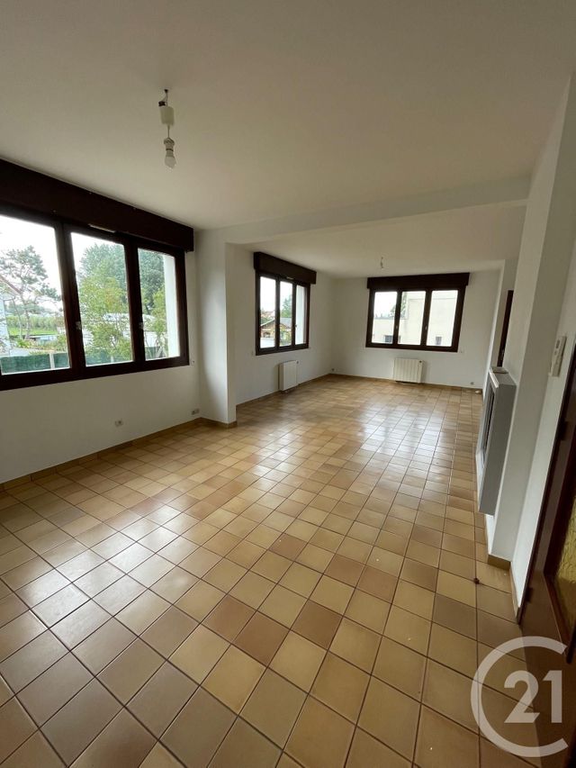 Maison &agrave; louer - 4 pi&egrave;ces - 94,80 m2 - Calais - 62 - NORD-PAS-DE-CALAIS