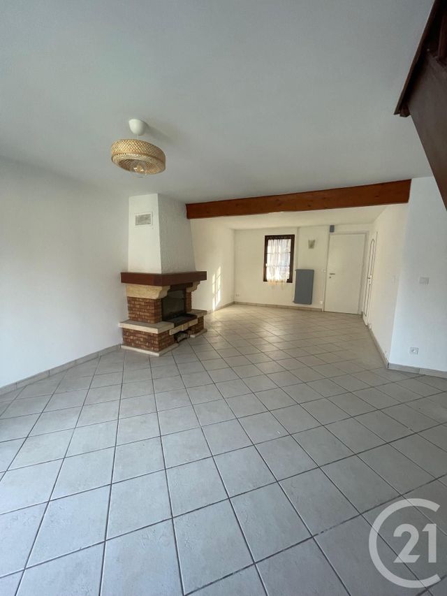 Maison &agrave; louer - 4 pi&egrave;ces - 74,18 m2 - Calais - 62 - NORD-PAS-DE-CALAIS