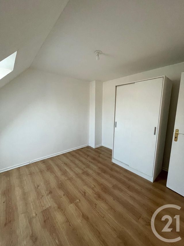 Maison &agrave; louer - 4 pi&egrave;ces - 74,18 m2 - Calais - 62 - NORD-PAS-DE-CALAIS