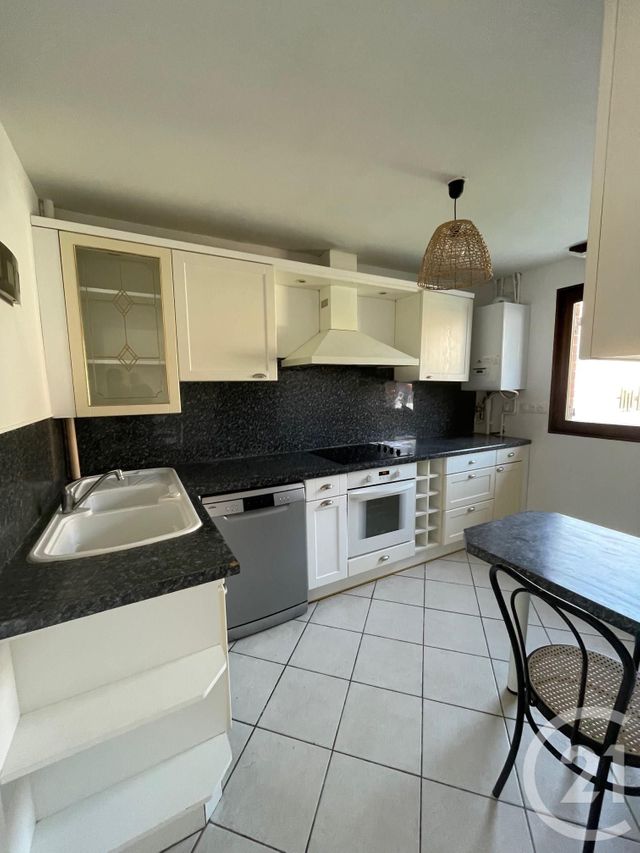 Maison &agrave; louer - 4 pi&egrave;ces - 74,18 m2 - Calais - 62 - NORD-PAS-DE-CALAIS