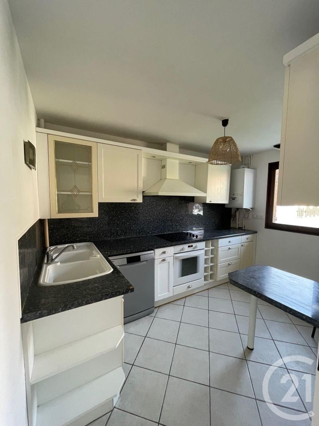 Maison &agrave; louer - 4 pi&egrave;ces - 74,18 m2 - Calais - 62 - NORD-PAS-DE-CALAIS