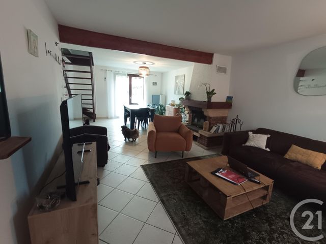 Maison &agrave; louer - 4 pi&egrave;ces - 74,18 m2 - Calais - 62 - NORD-PAS-DE-CALAIS