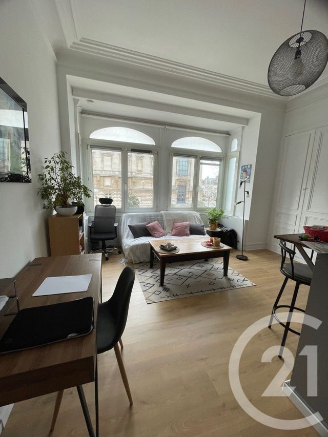 Appartement Studio &agrave; louer - 1 pi&egrave;ce - 30 m2 - Calais - 62 - NORD-PAS-DE-CALAIS