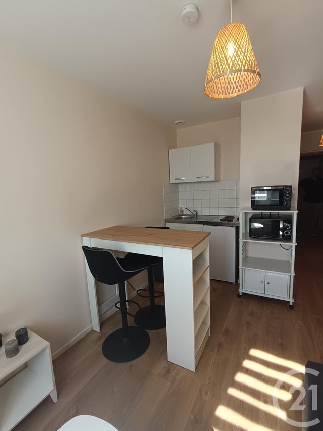 Appartement Studio &agrave; louer - 1 pi&egrave;ce - 17 m2 - Calais - 62 - NORD-PAS-DE-CALAIS