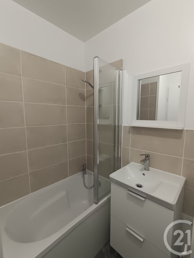 Appartement Studio &agrave; louer - 1 pi&egrave;ce - 17 m2 - Calais - 62 - NORD-PAS-DE-CALAIS