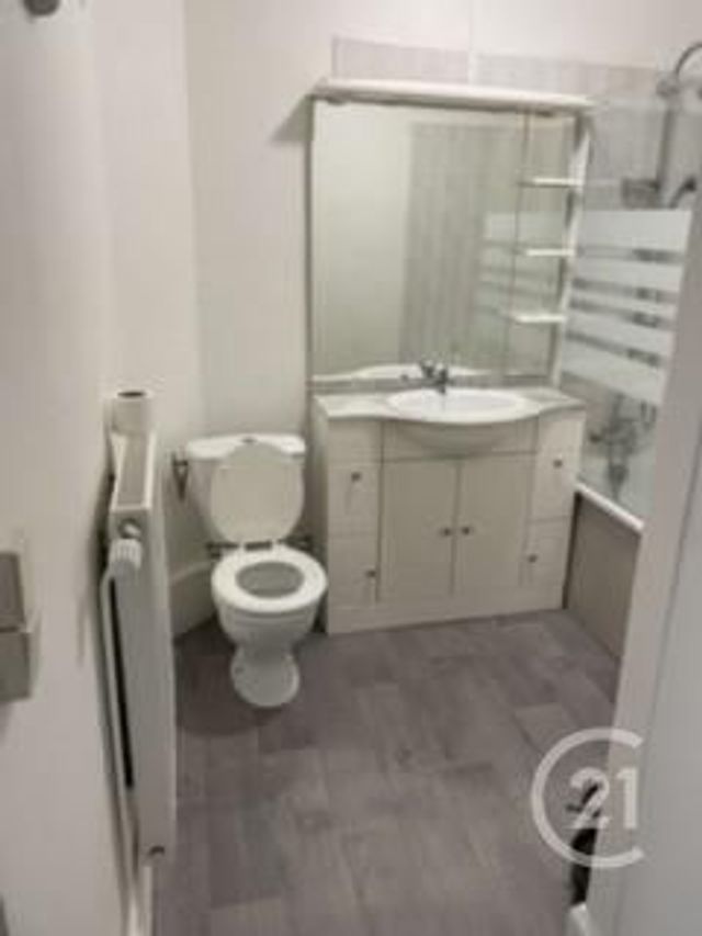 Appartement F2 &agrave; louer - 2 pi&egrave;ces - 38 m2 - Calais - 62 - NORD-PAS-DE-CALAIS