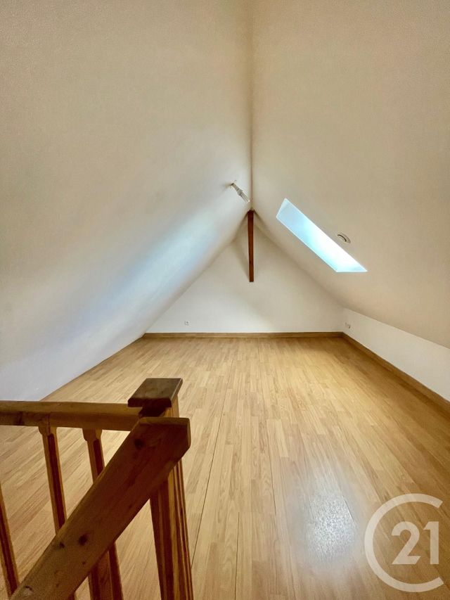 Appartement &agrave; louer - 5 pi&egrave;ces - 77,91 m2 - Caffiers - 62 - NORD-PAS-DE-CALAIS