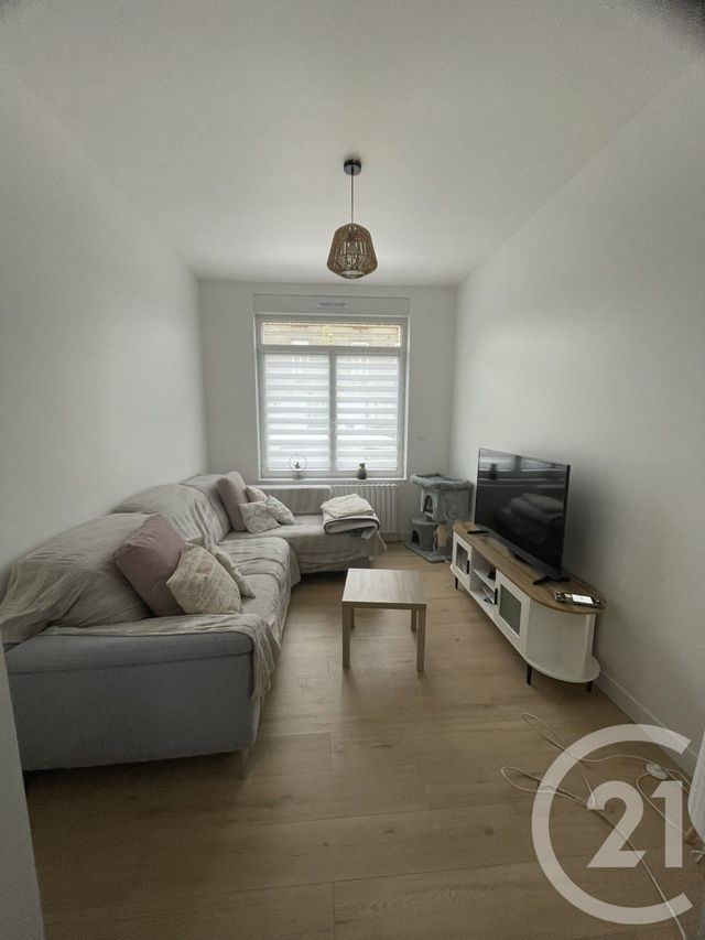 Maison &agrave; louer - 4 pi&egrave;ces - 80,11 m2 - Calais - 62 - NORD-PAS-DE-CALAIS
