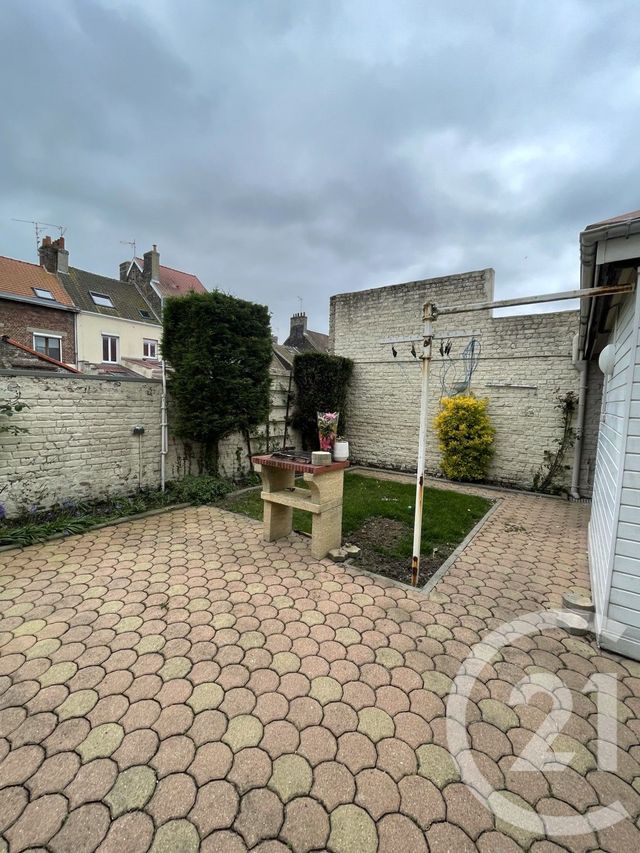 Maison &agrave; louer - 4 pi&egrave;ces - 80,11 m2 - Calais - 62 - NORD-PAS-DE-CALAIS