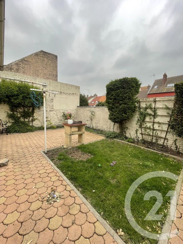 Maison &agrave; louer - 4 pi&egrave;ces - 80,11 m2 - Calais - 62 - NORD-PAS-DE-CALAIS