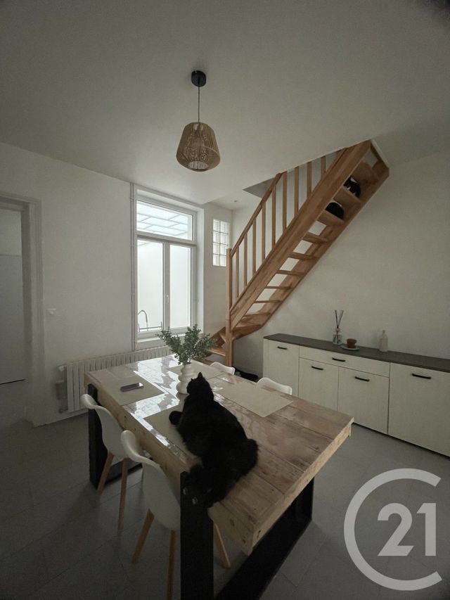 Maison &agrave; louer - 4 pi&egrave;ces - 80,11 m2 - Calais - 62 - NORD-PAS-DE-CALAIS