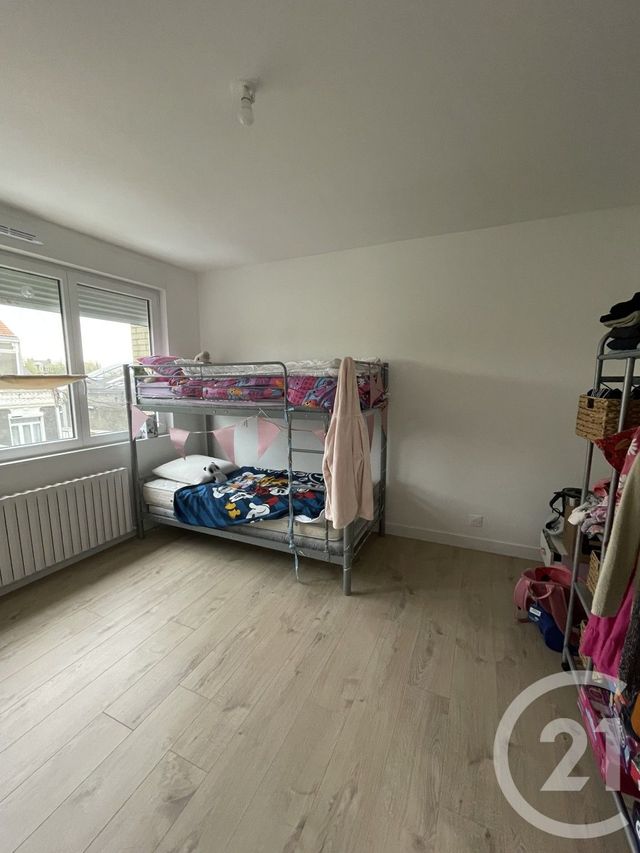 Maison &agrave; louer - 4 pi&egrave;ces - 80,11 m2 - Calais - 62 - NORD-PAS-DE-CALAIS