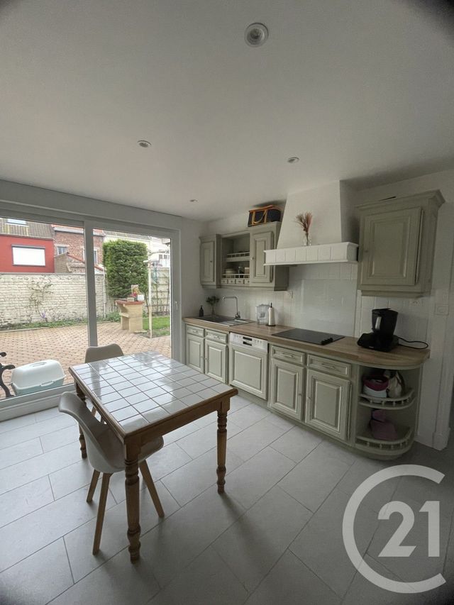 Maison &agrave; louer - 4 pi&egrave;ces - 80,11 m2 - Calais - 62 - NORD-PAS-DE-CALAIS