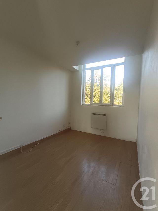 Appartement &agrave; louer - 5 pi&egrave;ces - 77,21 m2 - Caffiers - 62 - NORD-PAS-DE-CALAIS