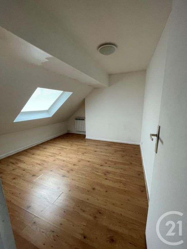 Appartement T2 &agrave; louer - 3 pi&egrave;ces - 25,25 m2 - Calais - 62 - NORD-PAS-DE-CALAIS