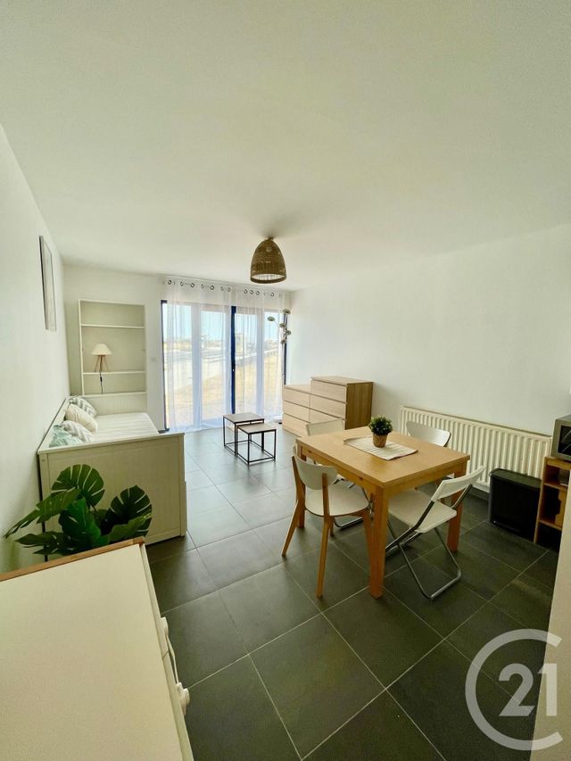 Appartement Studio &agrave; louer - 1 pi&egrave;ce - 29 m2 - Calais - 62 - NORD-PAS-DE-CALAIS