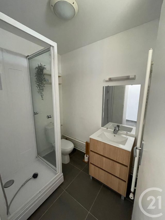 Appartement Studio &agrave; louer - 1 pi&egrave;ce - 29 m2 - Calais - 62 - NORD-PAS-DE-CALAIS