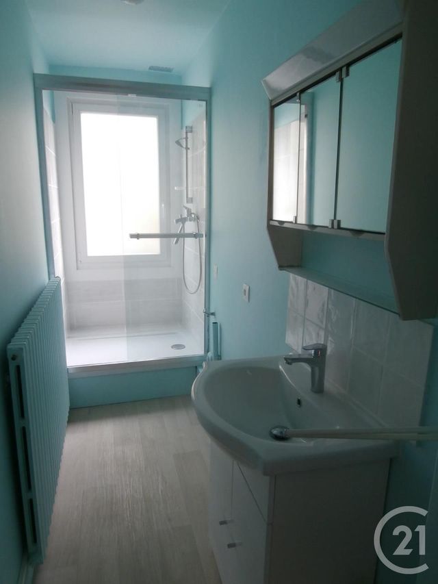 Maison &agrave; louer - 4 pi&egrave;ces - 100,04 m2 - Calais - 62 - NORD-PAS-DE-CALAIS