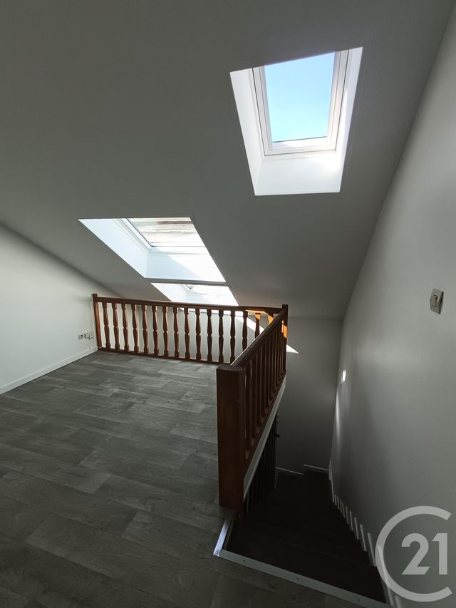 Appartement F1 &agrave; louer - 1 pi&egrave;ce - 20,60 m2 - Hardinghen - 62 - NORD-PAS-DE-CALAIS