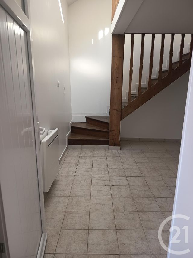 Appartement F1 &agrave; louer - 1 pi&egrave;ce - 20,60 m2 - Hardinghen - 62 - NORD-PAS-DE-CALAIS
