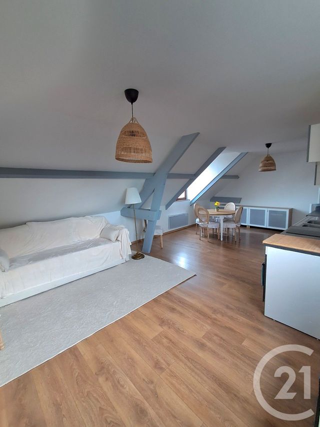 Appartement F2 &agrave; louer - 2 pi&egrave;ces - 56 m2 - Calais - 62 - NORD-PAS-DE-CALAIS