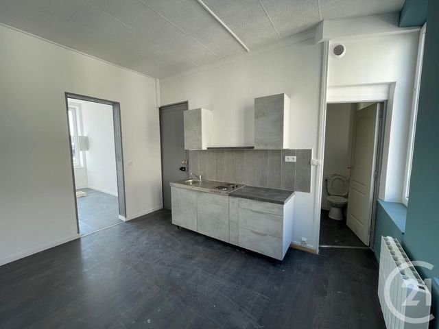 Appartement Studio &agrave; louer - 1 pi&egrave;ce - 28,66 m2 - Calais - 62 - NORD-PAS-DE-CALAIS