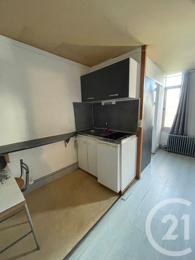 Appartement Studio &agrave; louer - 1 pi&egrave;ce - 21,60 m2 - Calais - 62 - NORD-PAS-DE-CALAIS