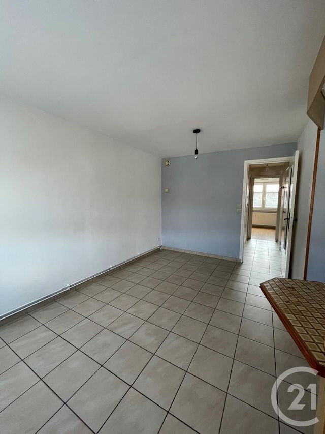 Appartement F2 &agrave; louer - 2 pi&egrave;ces - 40 m2 - Calais - 62 - NORD-PAS-DE-CALAIS