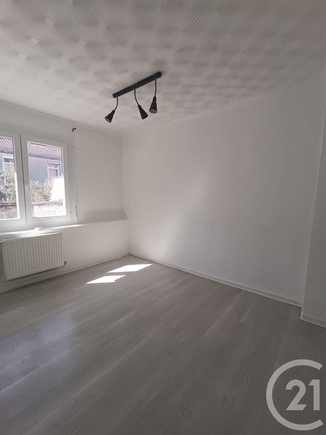 Maison &agrave; louer - 5 pi&egrave;ces - 65 m2 - Calais - 62 - NORD-PAS-DE-CALAIS