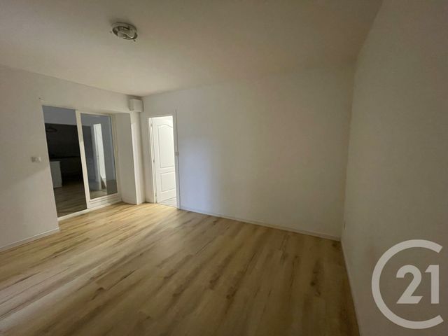 Appartement &agrave; louer - 2 pi&egrave;ces - 66 m2 - Sangatte - 62 - NORD-PAS-DE-CALAIS