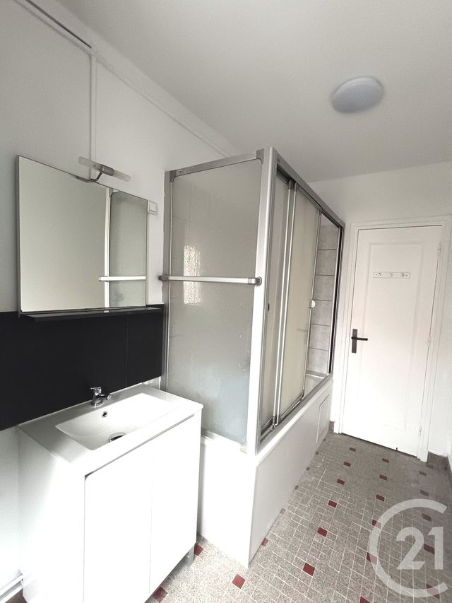 Appartement F3 &agrave; louer - 3 pi&egrave;ces - 57,30 m2 - Calais - 62 - NORD-PAS-DE-CALAIS