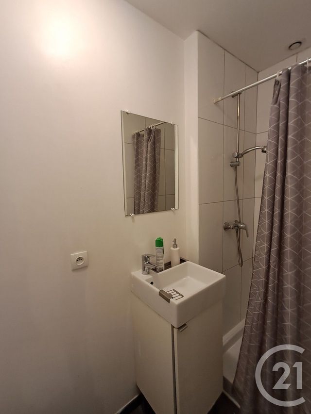 Appartement Studio &agrave; louer - 2 pi&egrave;ces - 24,76 m2 - Calais - 62 - NORD-PAS-DE-CALAIS