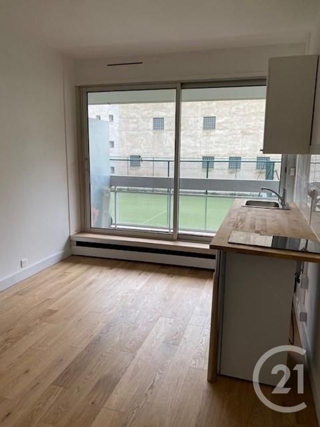 Appartement F1 &agrave; louer - 1 pi&egrave;ce - 13,40 m2 - Neuilly Sur Seine - 92 - ILE-DE-FRANCE