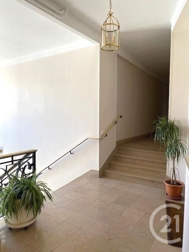 Appartement F2 &agrave; louer - 2 pi&egrave;ces - 48 m2 - Neuilly Sur Seine - 92 - ILE-DE-FRANCE