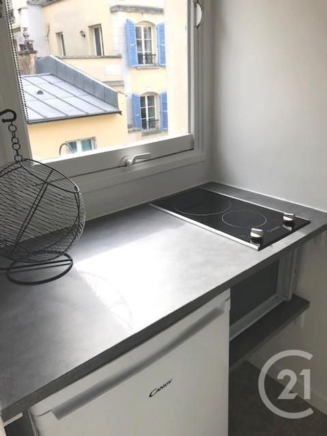 Appartement F1 &agrave; louer - 1 pi&egrave;ce - 26,37 m2 - Neuilly Sur Seine - 92 - ILE-DE-FRANCE